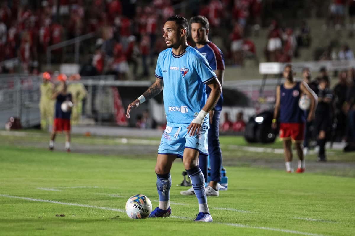 Fortaleza deve ter time principal contra o Goiás; Luiz Fernando está suspenso